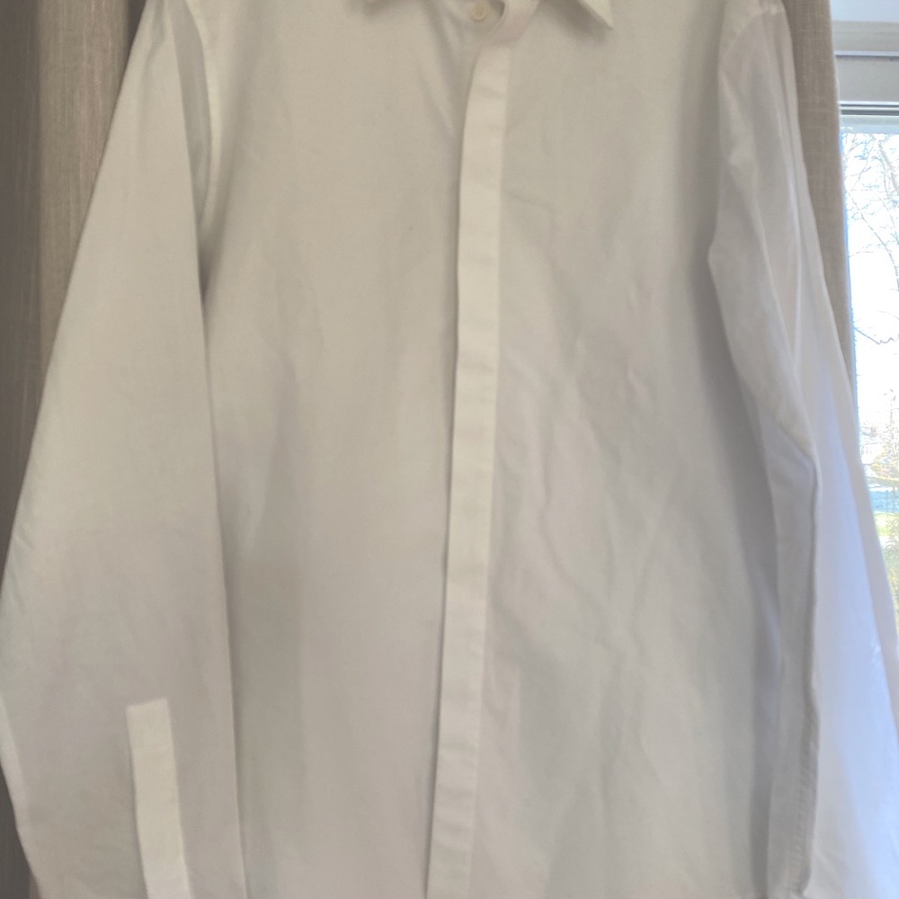 Givenchy - Picture 2 of 4